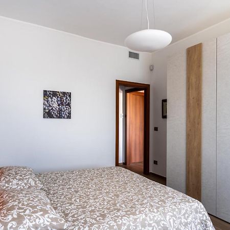 Agriturismo Tenuta La Meridiana Montegrosso dʼAsti Dış mekan fotoğraf