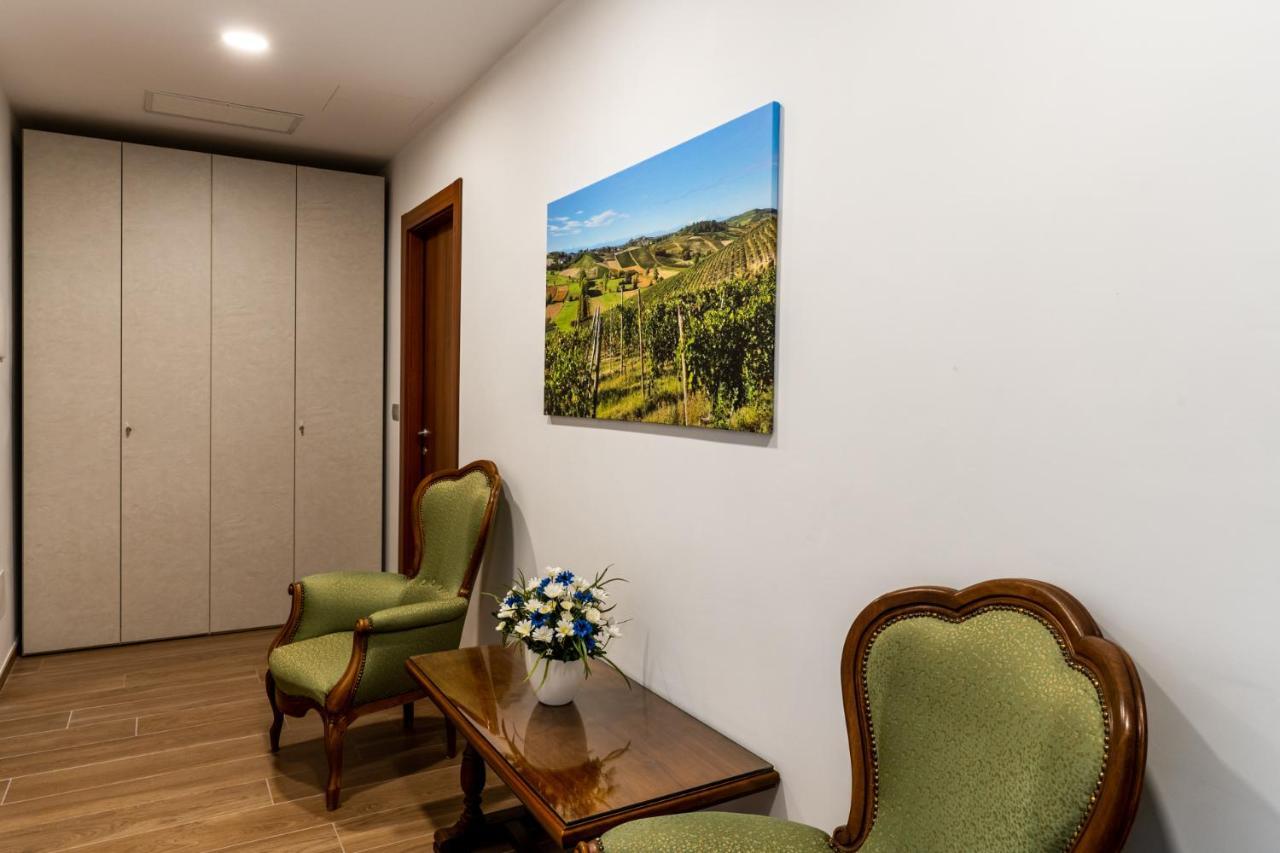 Agriturismo Tenuta La Meridiana Montegrosso dʼAsti Dış mekan fotoğraf